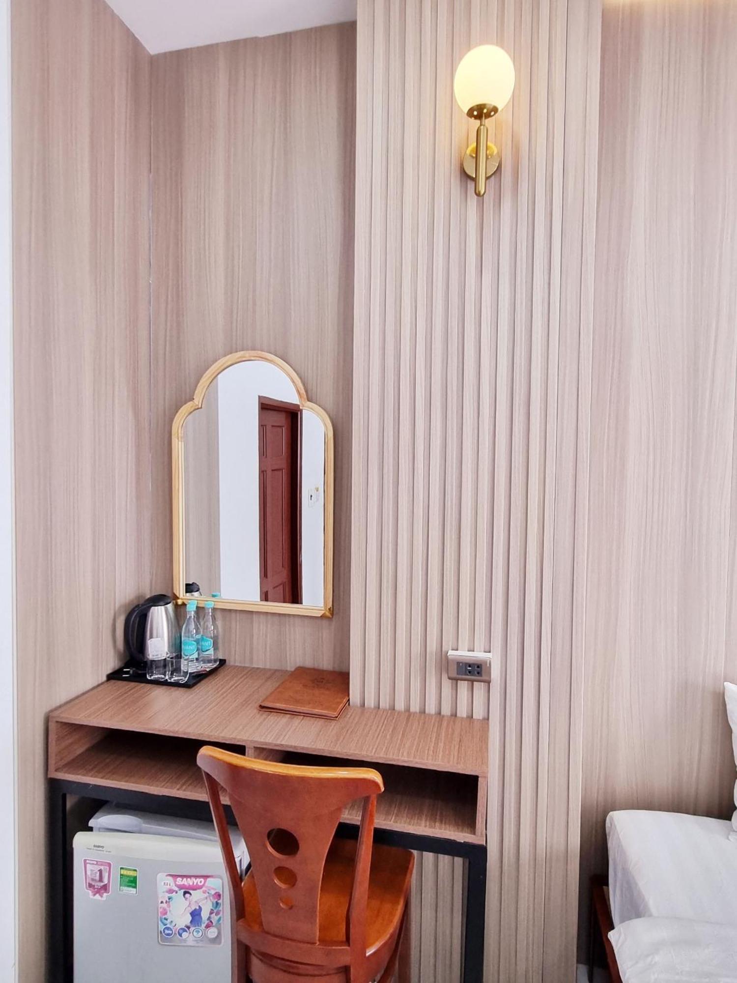 Minh Khue Hotel Vĩnh Long Zewnętrze zdjęcie